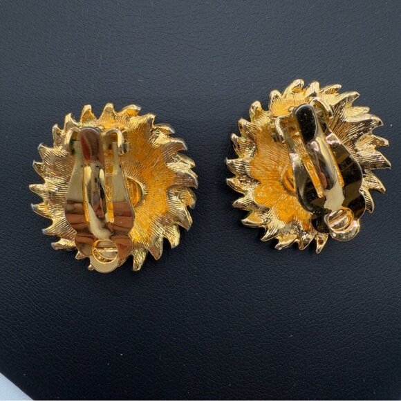 Joan Rivers Gold Plated Sunflower Clip On Earrings - Picture 9 of 10
